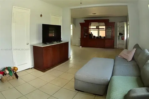 2812 Wiley Street Hollywood FL 33020