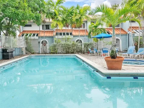 515 NE 38th Street Miami FL 33137