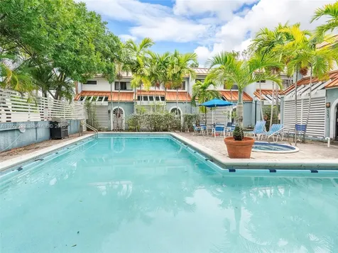 515 NE 38th Street Miami FL 33137