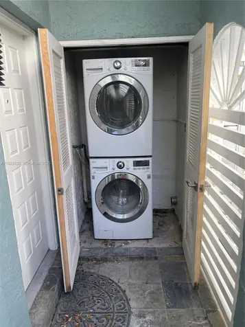 515 NE 38th Street Miami FL 33137