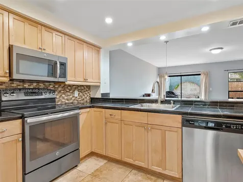 515 NE 38th Street Miami FL 33137
