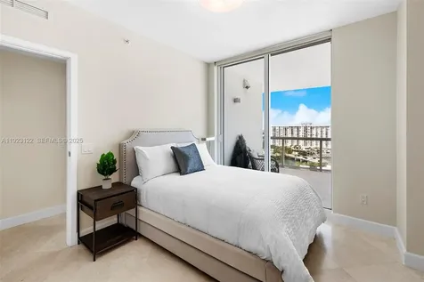 3801 Collins Avenue Miami Beach FL 33140