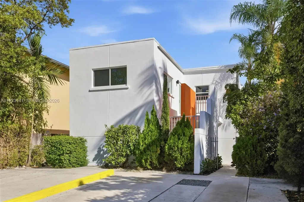 1045 SW 25th Avenue Miami FL 33135