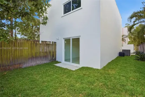 1045 SW 25th Avenue Miami FL 33135