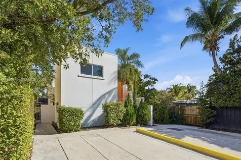 1045 SW 25th Avenue Miami FL 33135