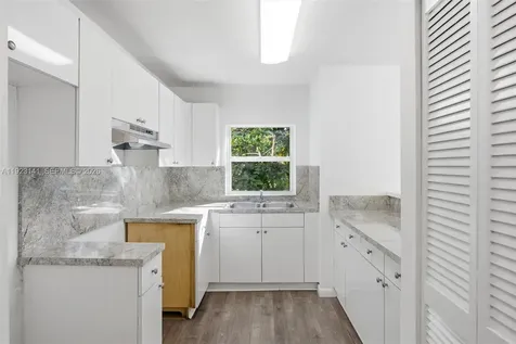 1045 SW 25th Avenue Miami FL 33135