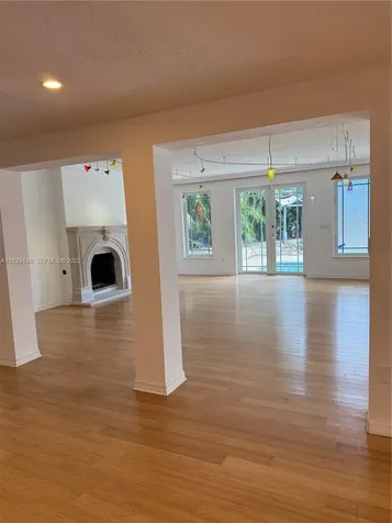 518 & 524 N Riverside Drive Pompano Beach FL 33062