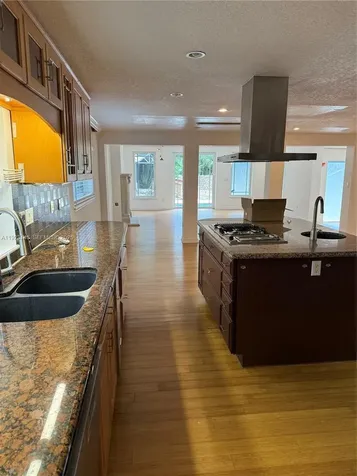 518 & 524 N Riverside Drive Pompano Beach FL 33062