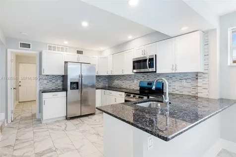 112 Milton Street Lantana FL 33462