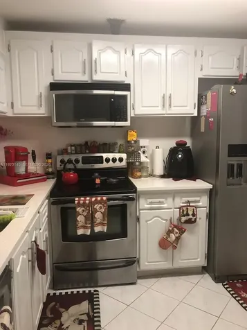 1207 Bahama Bend Pompano Beach FL 33066