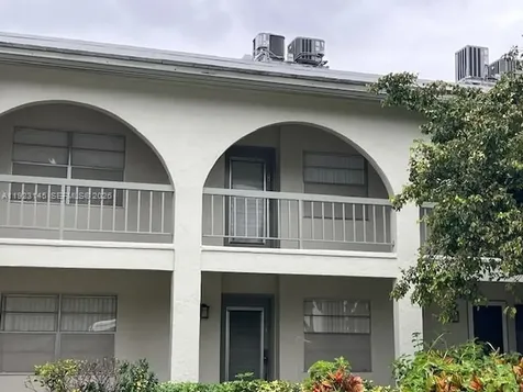 1207 Bahama Bend Pompano Beach FL 33066