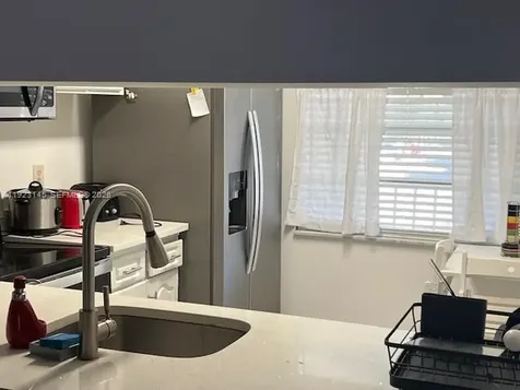1207 Bahama Bend Pompano Beach FL 33066