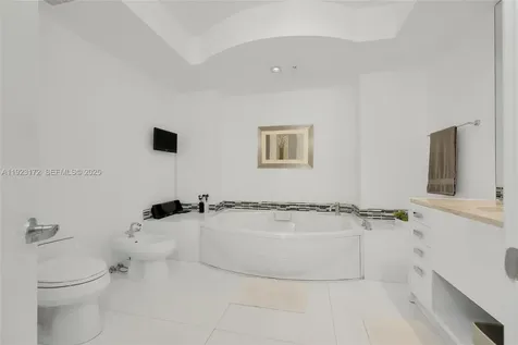 18201 Collins Avenue Sunny Isles Beach FL 33160