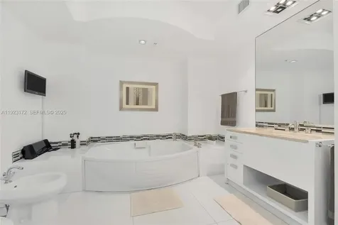 18201 Collins Avenue Sunny Isles Beach FL 33160