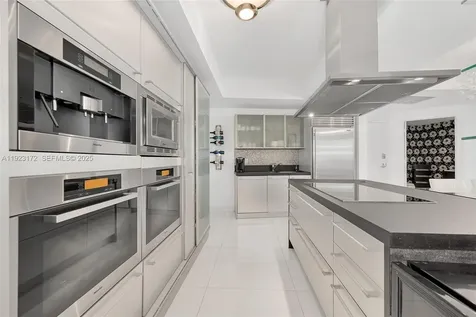 18201 Collins Avenue Sunny Isles Beach FL 33160
