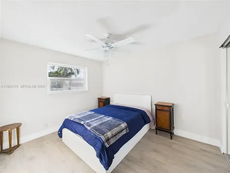 10221 SW 50th Court Cooper City FL 33328