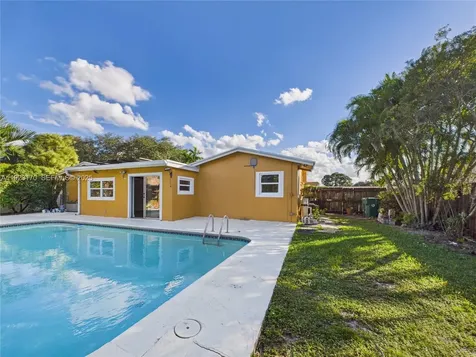 10221 SW 50th Court Cooper City FL 33328