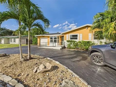 10221 SW 50th Court Cooper City FL 33328