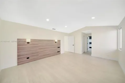 322 Lake Crest Court Weston FL 33326