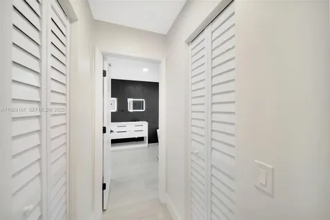 322 Lake Crest Court Weston FL 33326