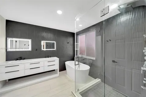322 Lake Crest Court Weston FL 33326