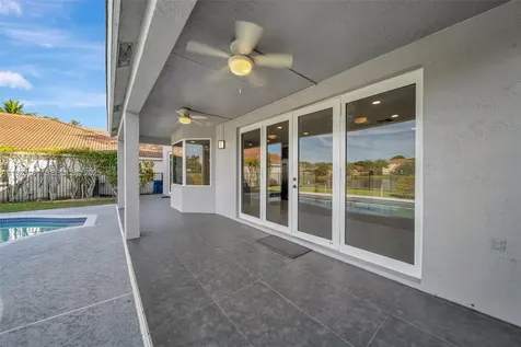 322 Lake Crest Court Weston FL 33326