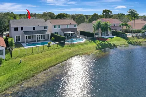 322 Lake Crest Court Weston FL 33326