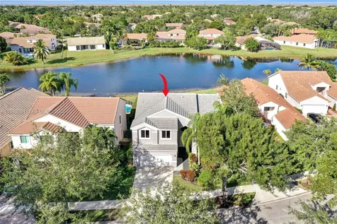322 Lake Crest Court Weston FL 33326