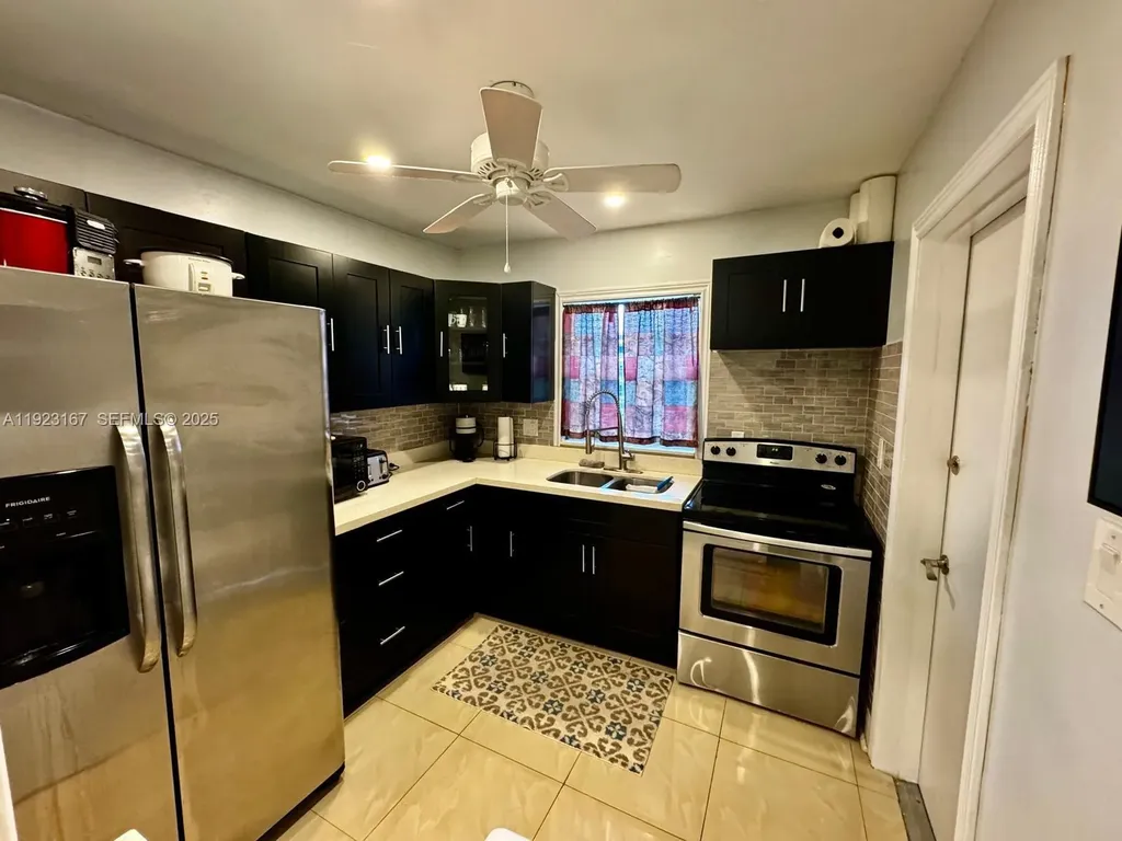 5300 Washington Street Hollywood FL 33021