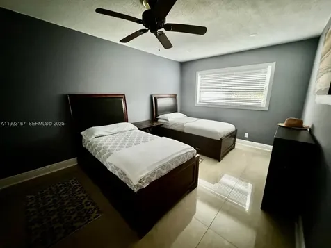5300 Washington Street Hollywood FL 33021