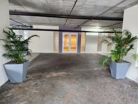 120 SW 8th Avenue Miami FL 33130