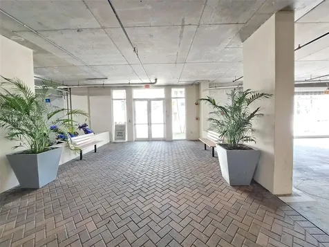 120 SW 8th Avenue Miami FL 33130