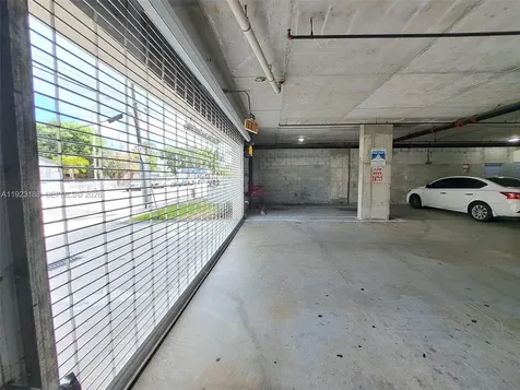120 SW 8th Avenue Miami FL 33130