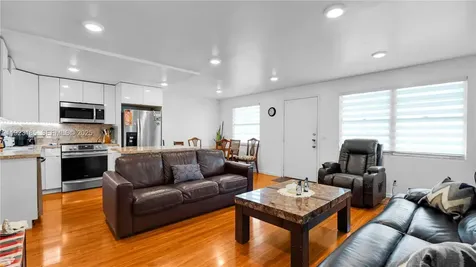 551 SW 135th Avenue Pembroke Pines FL 33027