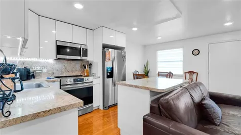 551 SW 135th Avenue Pembroke Pines FL 33027