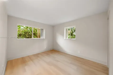 2350 NW 56th Street Miami FL 33142
