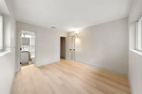 2350 NW 56th Street Miami FL 33142