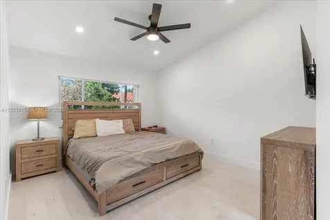 10923 SW 75th Terrace Miami FL 33173