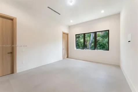 6840 SW 92nd Street Pinecrest FL 33156