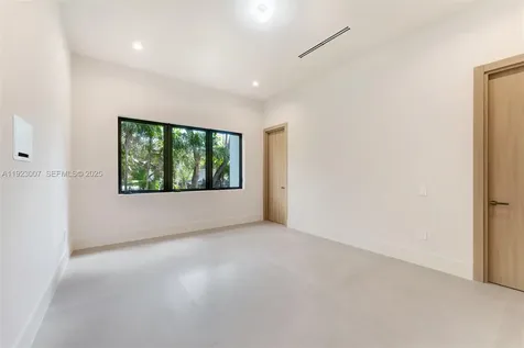 6840 SW 92nd Street Pinecrest FL 33156