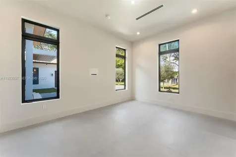 6840 SW 92nd Street Pinecrest FL 33156