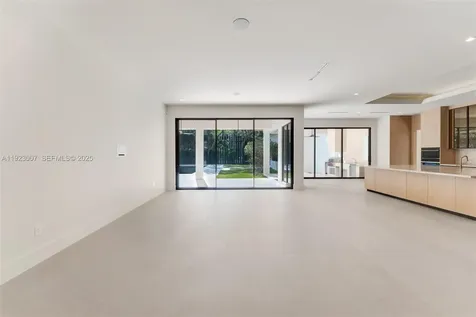 6840 SW 92nd Street Pinecrest FL 33156