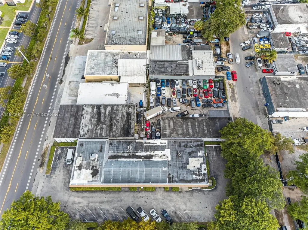 5832 Washington Street Hollywood FL 33023