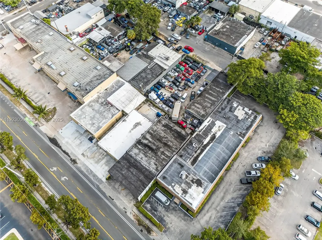 5832 Washington Street Hollywood FL 33023