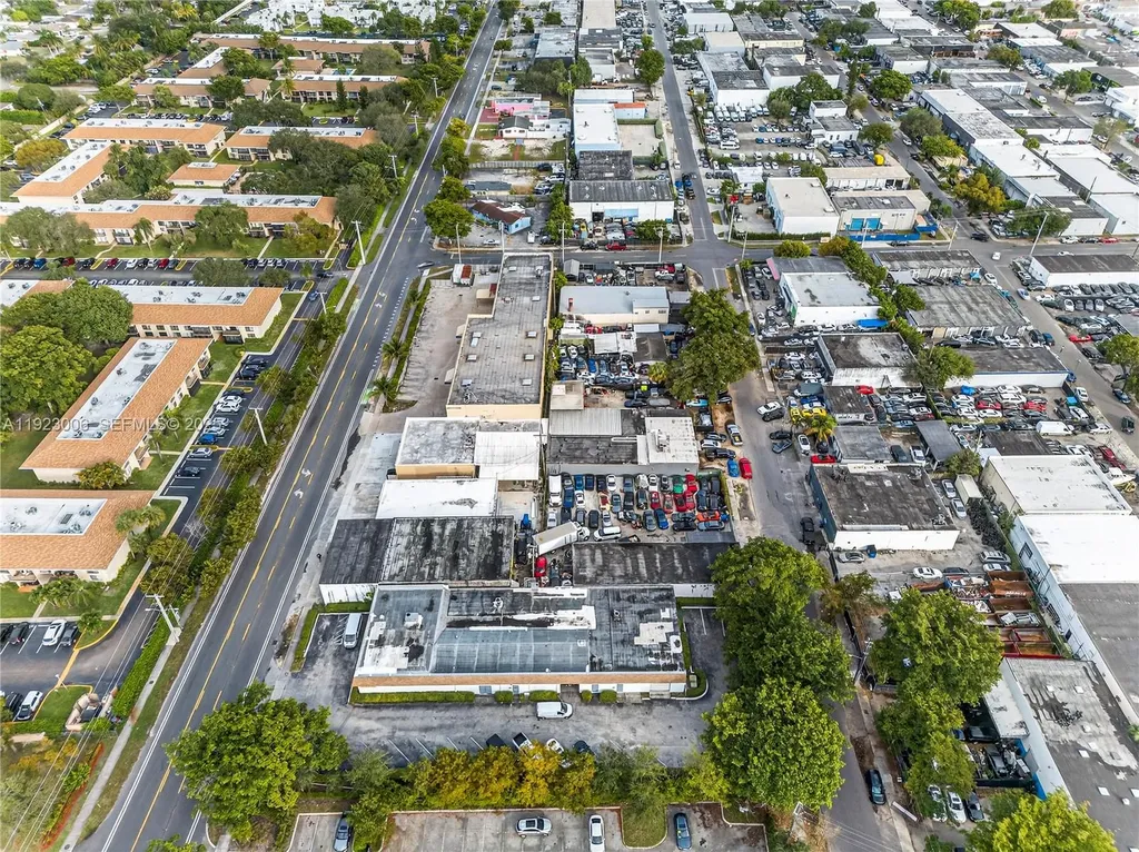 5832 Washington Street Hollywood FL 33023
