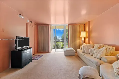 11111 Biscayne Boulevard Miami FL 33181