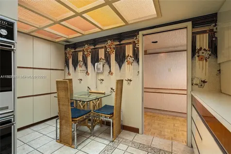 11111 Biscayne Boulevard Miami FL 33181