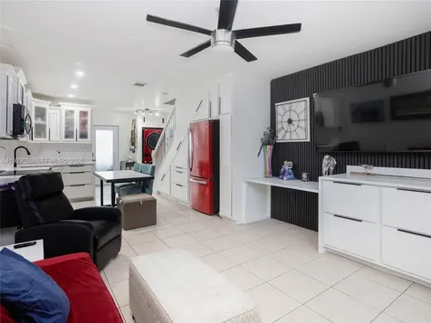 437 SW 3rd Street Miami FL 33130
