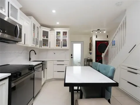 437 SW 3rd Street Miami FL 33130