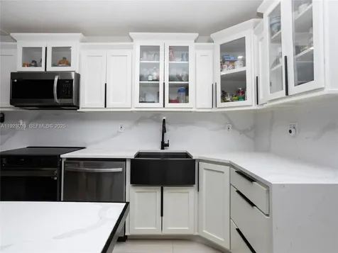 437 SW 3rd Street Miami FL 33130